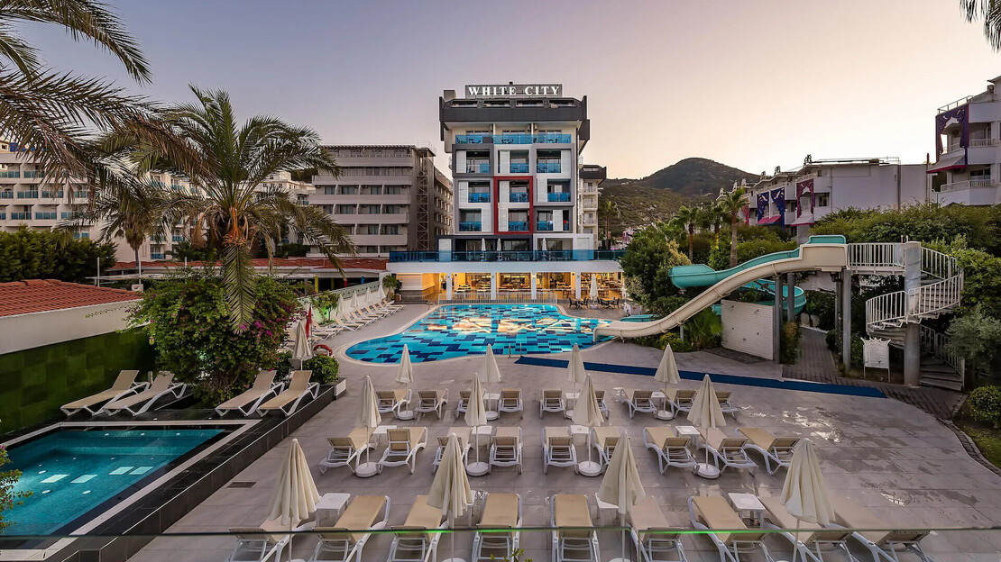 White City Beach Hotel - Adults Only